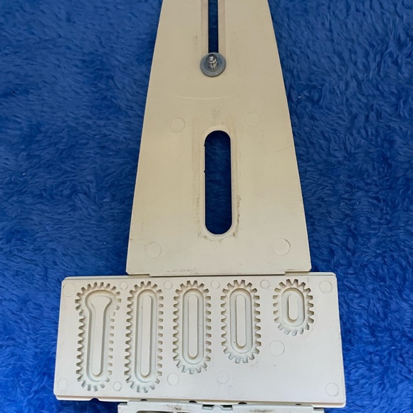 VINTAGE Sewing Machine Parts. - Picture 1 of 13
